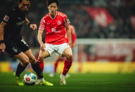 Neuspela "šok terapija" u Majncu koji tone sve dublje, Gladbah komičnim autogolom odneo bodove